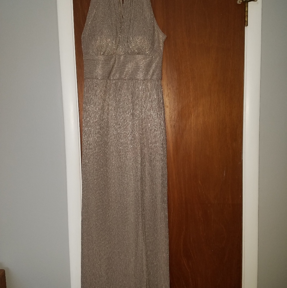 Metallic keyhole A line halter dress